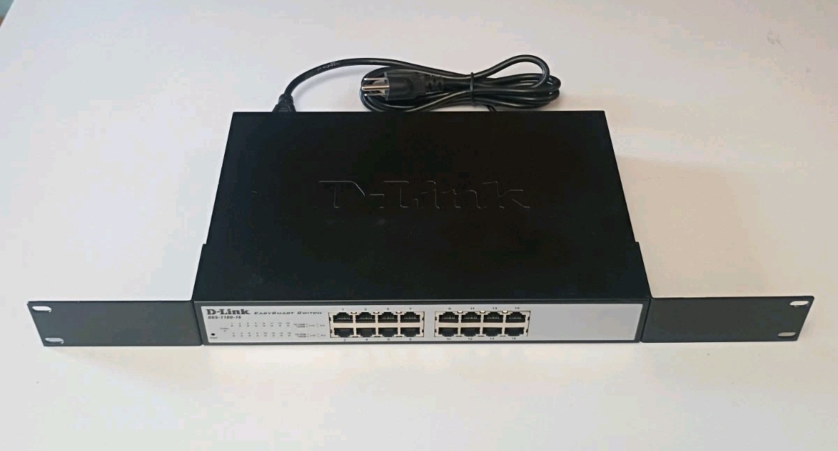 D-Link DGS-1100-16 16-Ports Rack-Mountable Gigabit Ethernet Switch With EARS