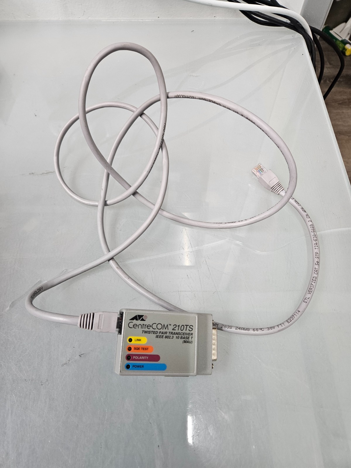 Allied Telesis CentreCOM 210TS AT-210TS 10BASE-T MAU DB-15 to RJ-45 LED