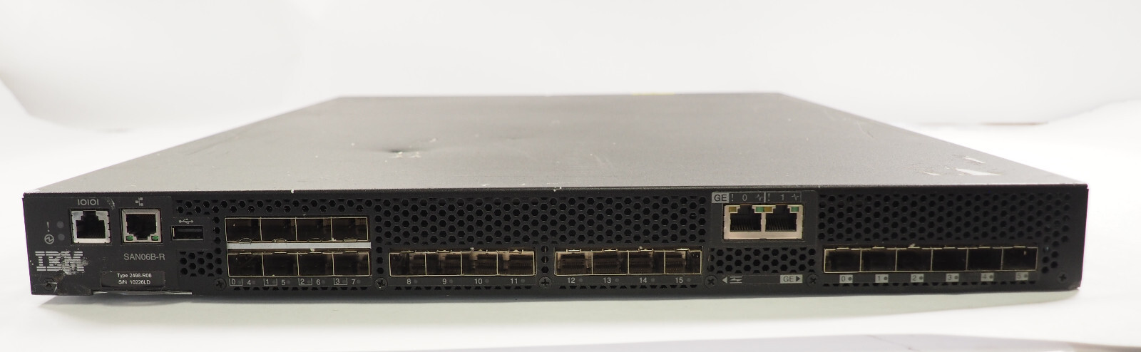 IBM 2498-R06 SAN06B-R 8Gbps Fiber Channel SAN Extension Switch P/N: 45W5476