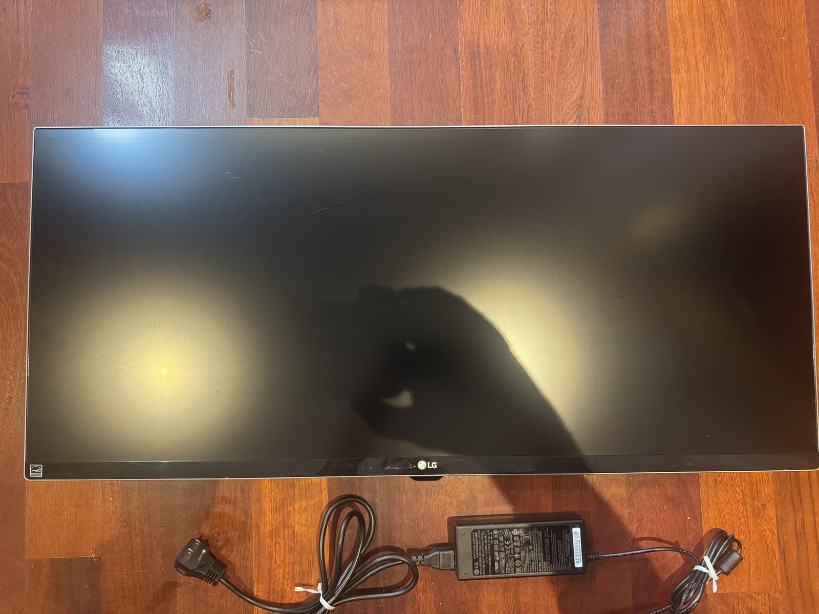 LG 34UB88-P 34-Inch UltraWide QHD Monitor, 21:9, 75Hz, IPS, Vesa Ready, No Stand