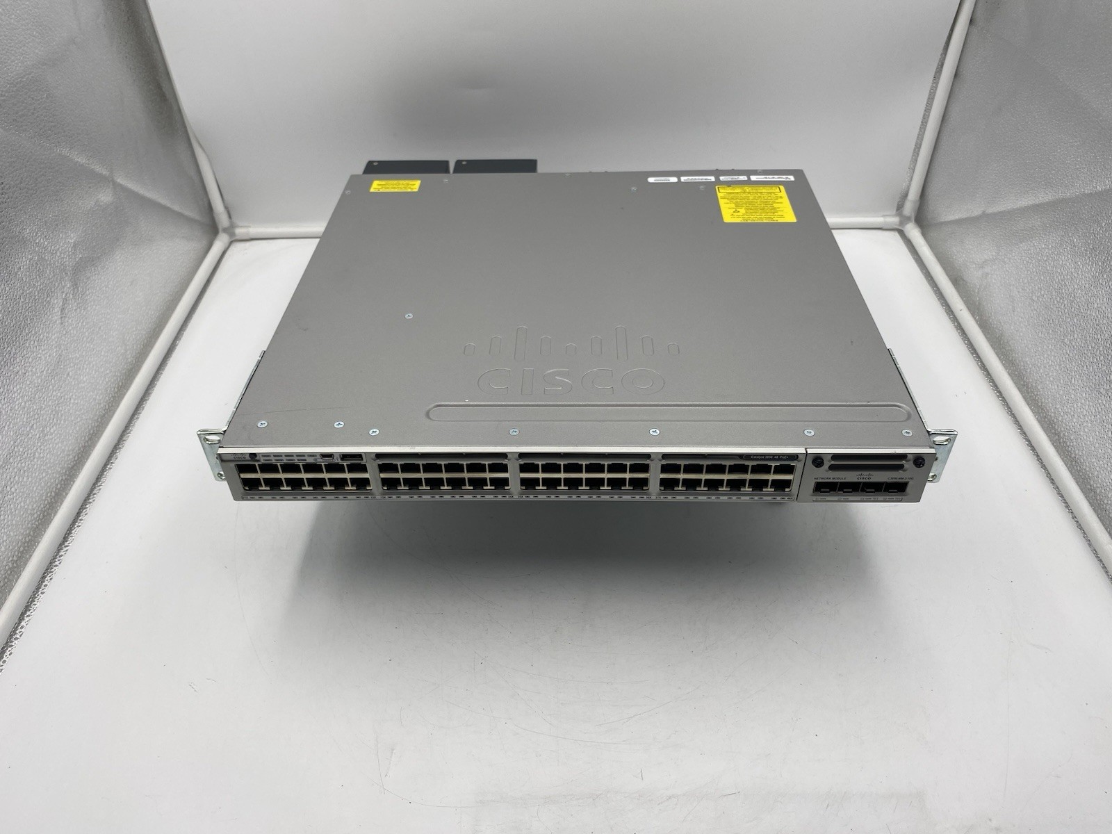 Cisco Catalyst 3850 WS-C3850-48F-S 48-Port PoE+ Network Switch w/C3850-NM-2-10G