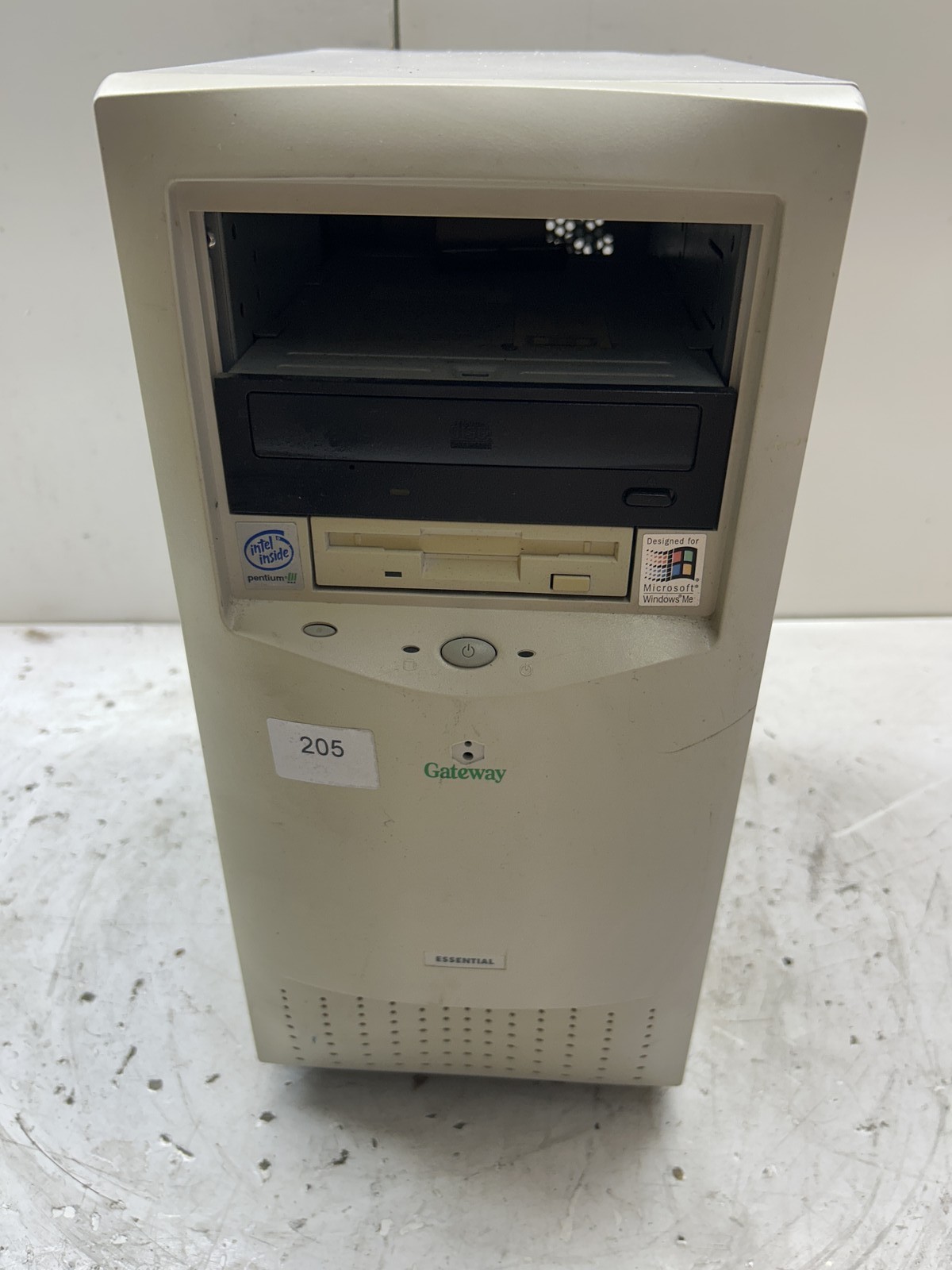 Gateway Micro ATX BRY Essential 866 Intel Pentium III 866MHz 384MB NO HDD