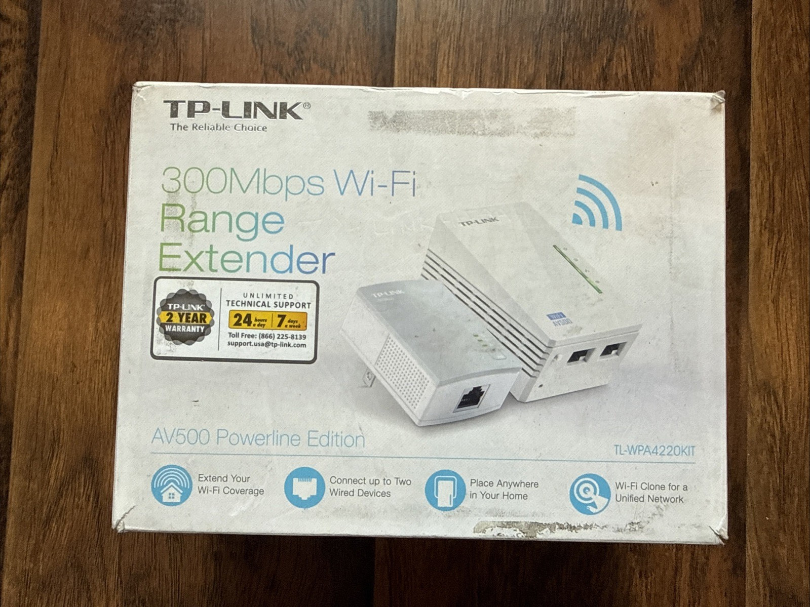 TP-LINK TL-WPA4220KIT AV500 Powerline WiFi Extender 300Mbps 2-Port Ethernet