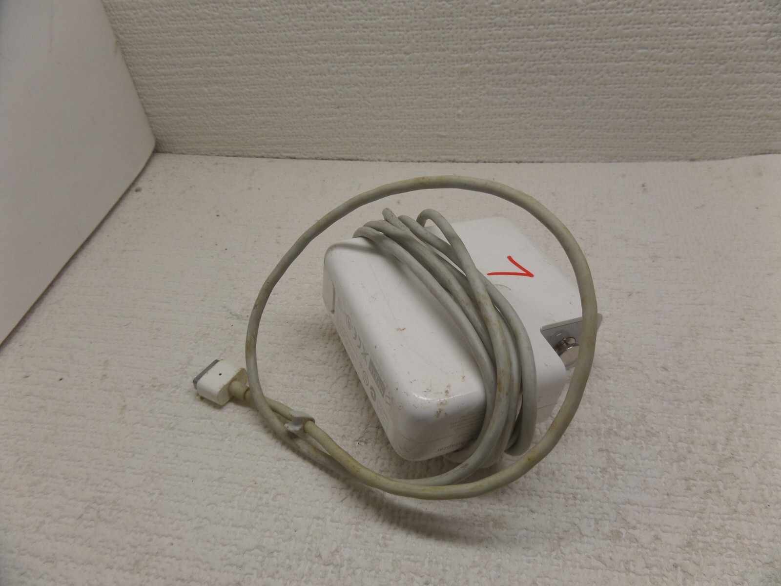 Original Genuine OEM APPLE MacBook 85W MagSafe Power Adapter Charger A1222