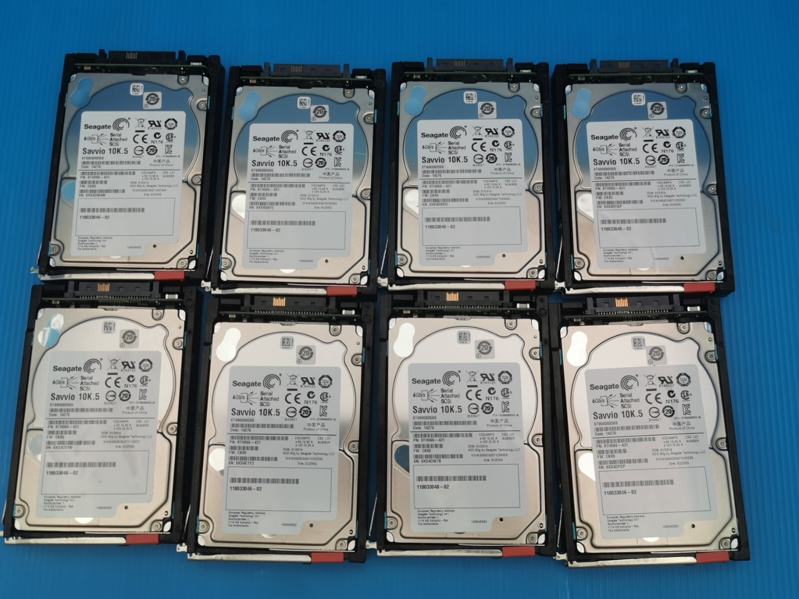 EMC 900GB Hard Drive 10K 6G 2.5Inch Hot-Swap SAS HDD - 005049925 Lot of 8