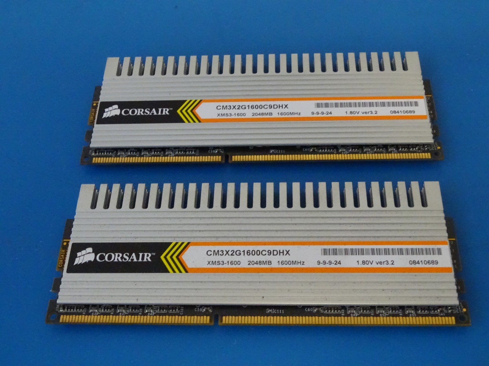Corsair XMS3 DHX 4GB (2x2GB) DDR3 1600MHz PC3-12800 RAM CM3X2G1600C9DHX