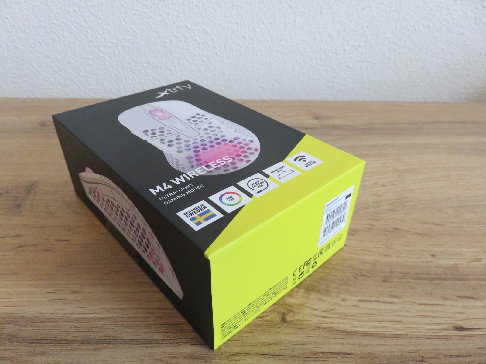 Cherry XTRFY M4 RGB Wireless Gaming Mouse RGB Ergonomic White | NEW & BOXED |