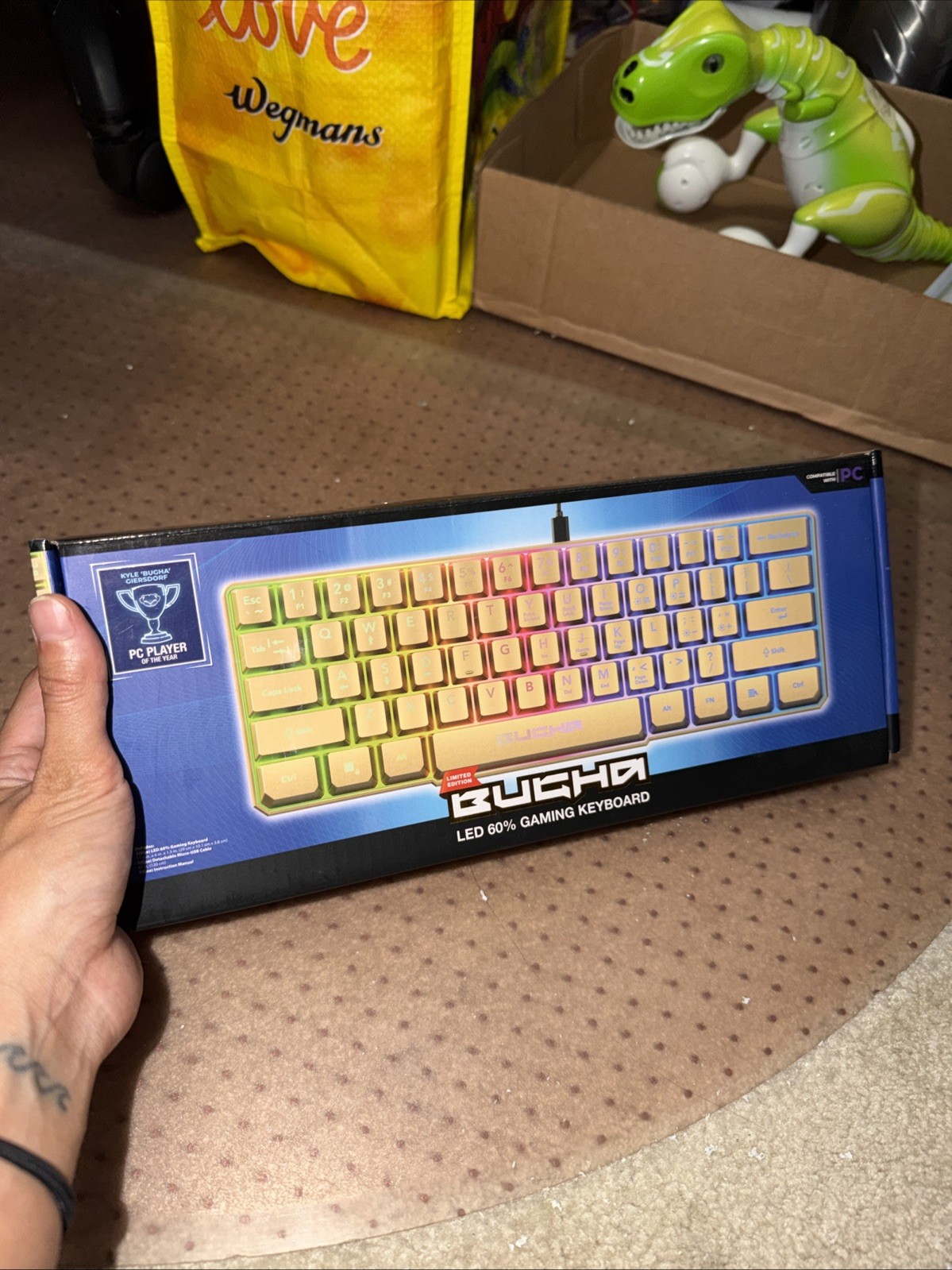 SUPER RARE GOLD BUGHA 60% LED GAMING KEYBOARD LIMITED EDITION