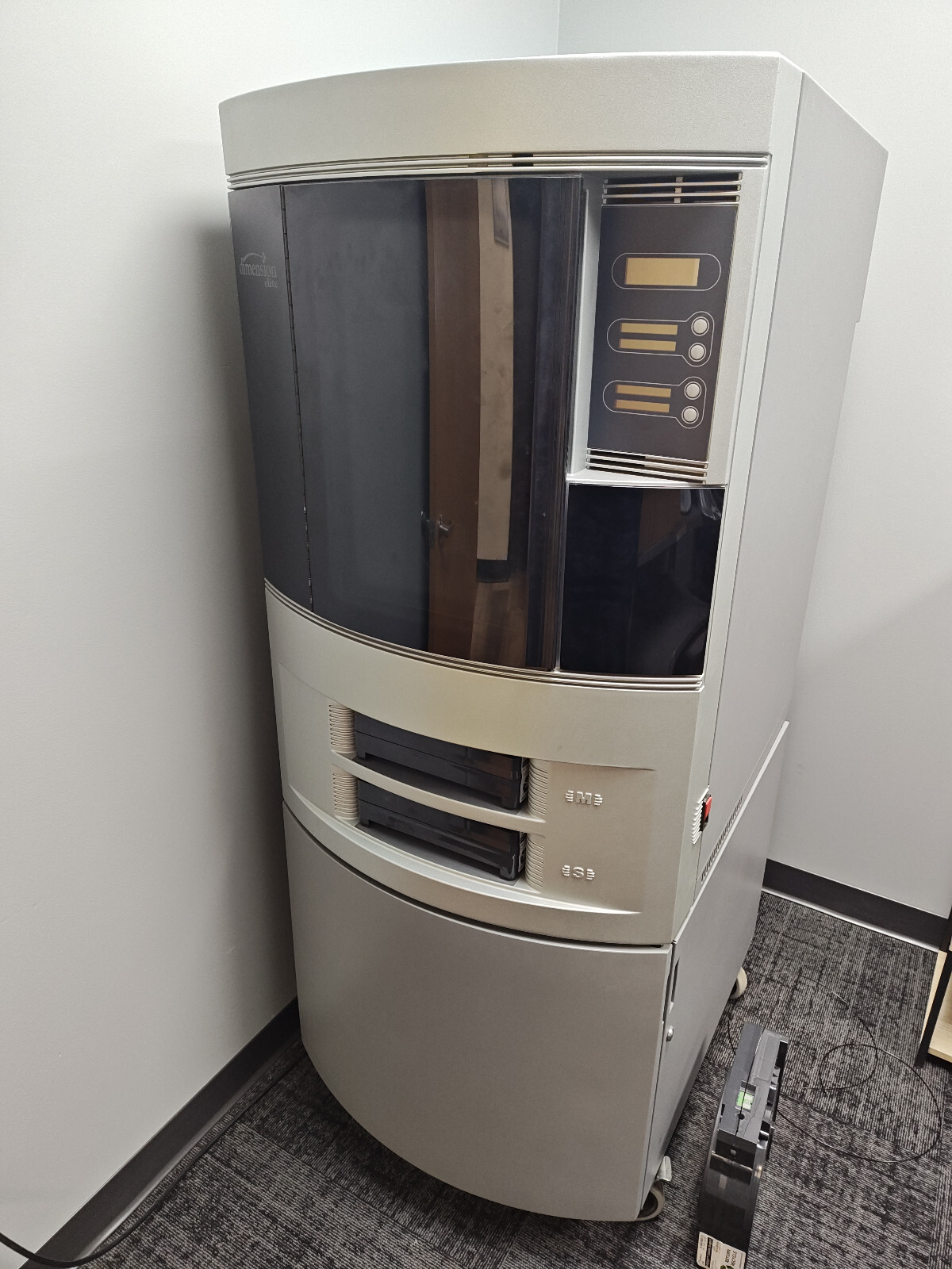 Stratasys Dimension Elite 3D Printer 180-00105 100-240V w/Filiment, Trays &Stand