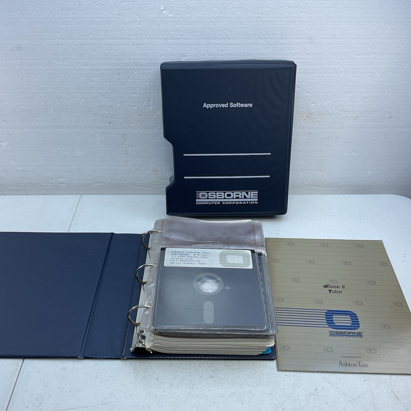 Osborne Computer dBase II Tutor, Manual & Disk's (9) 1982