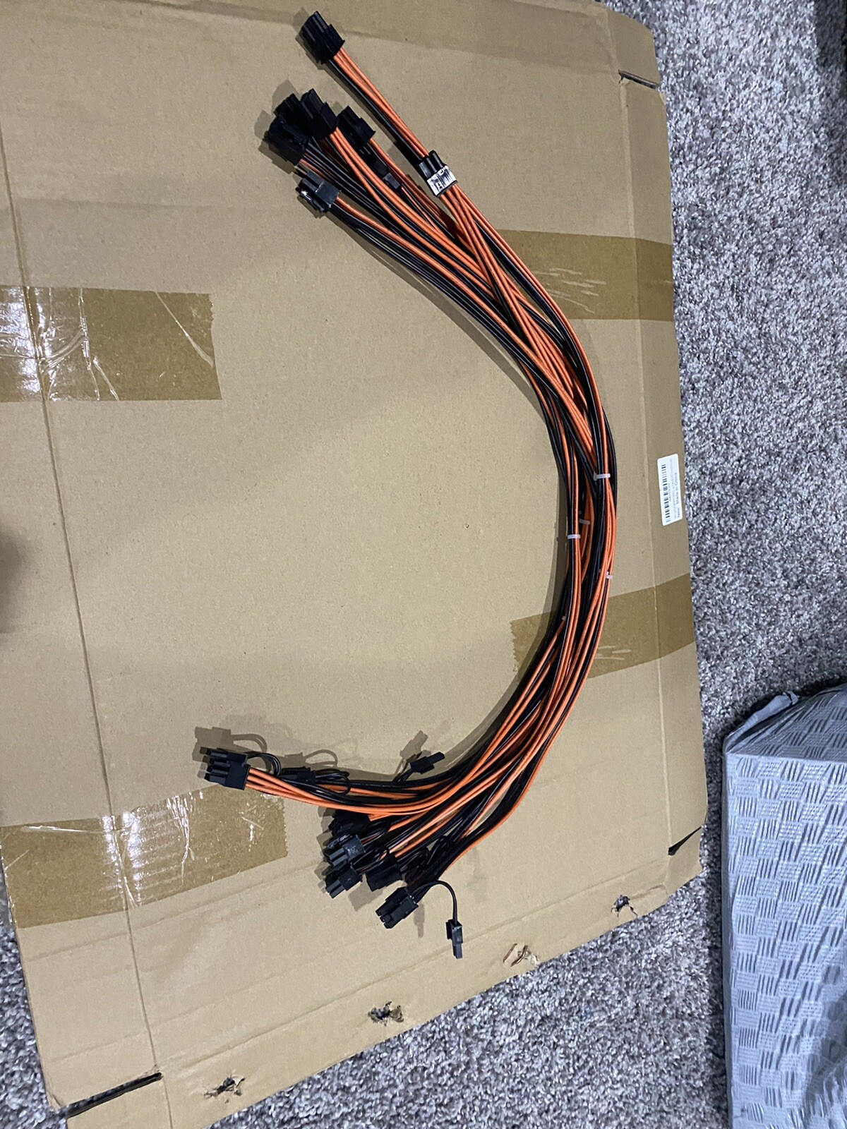 Deep In The Mines 6 pin to 6+2 pin pcie