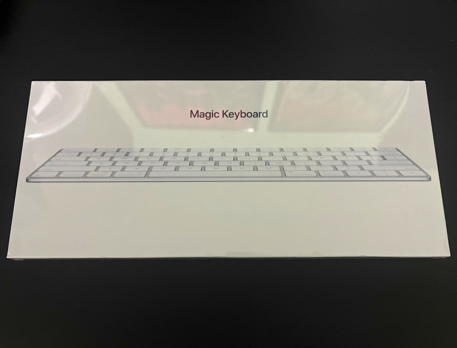 Apple Magic Keyboard MLA22LL/A Bluetooth Rechargeable Slim White QWERTY EN