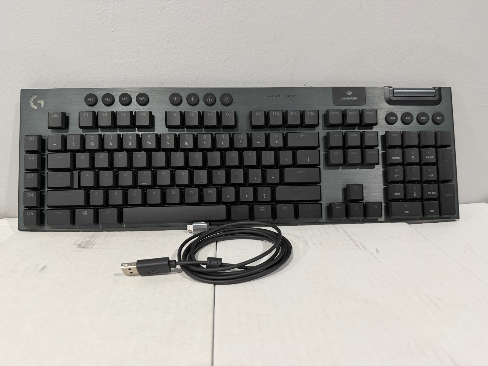 Logitech G915 LIGHTSPEED Wireless RGB Gaming Keyboard Brown Tactile Switches