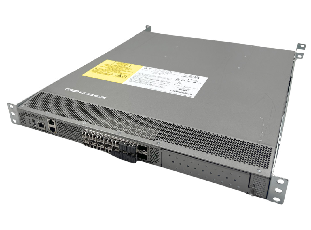 Cisco  DS-C9132T-K9 MDS 9132T 32GbE Fibre Channel Switch w/ 2x PSU, SFPs & Rails