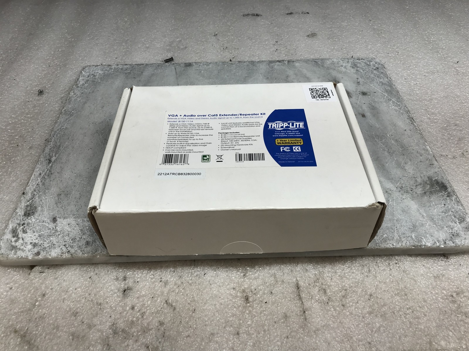 NEW OPEN BOX Tripp Lite B130-111A VGA Over Cat5 Extender Repeater Kit