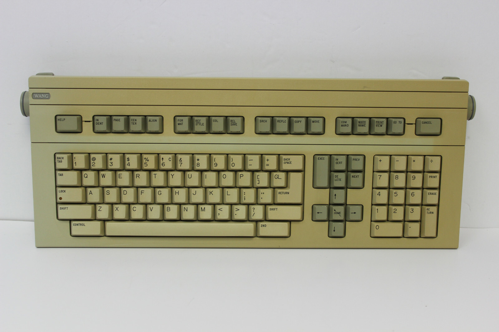 RARE VINTAGE WANG 4230-A TERMINAL KEYBOARD WITH CABLE