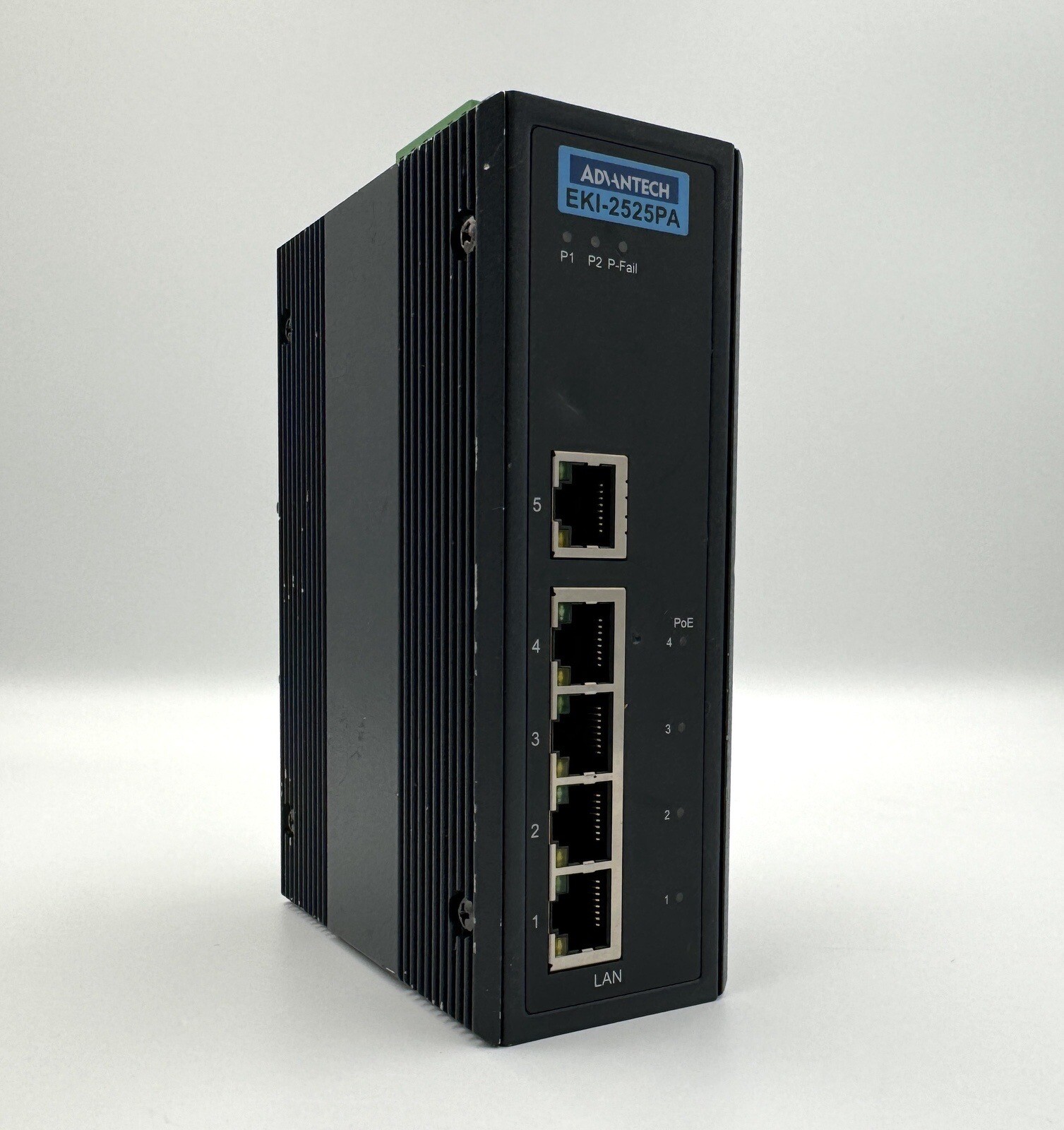 Advantech EKI-2525PA 5-Port Industrial Unmanaged Ethernet Switch (4-port POE)