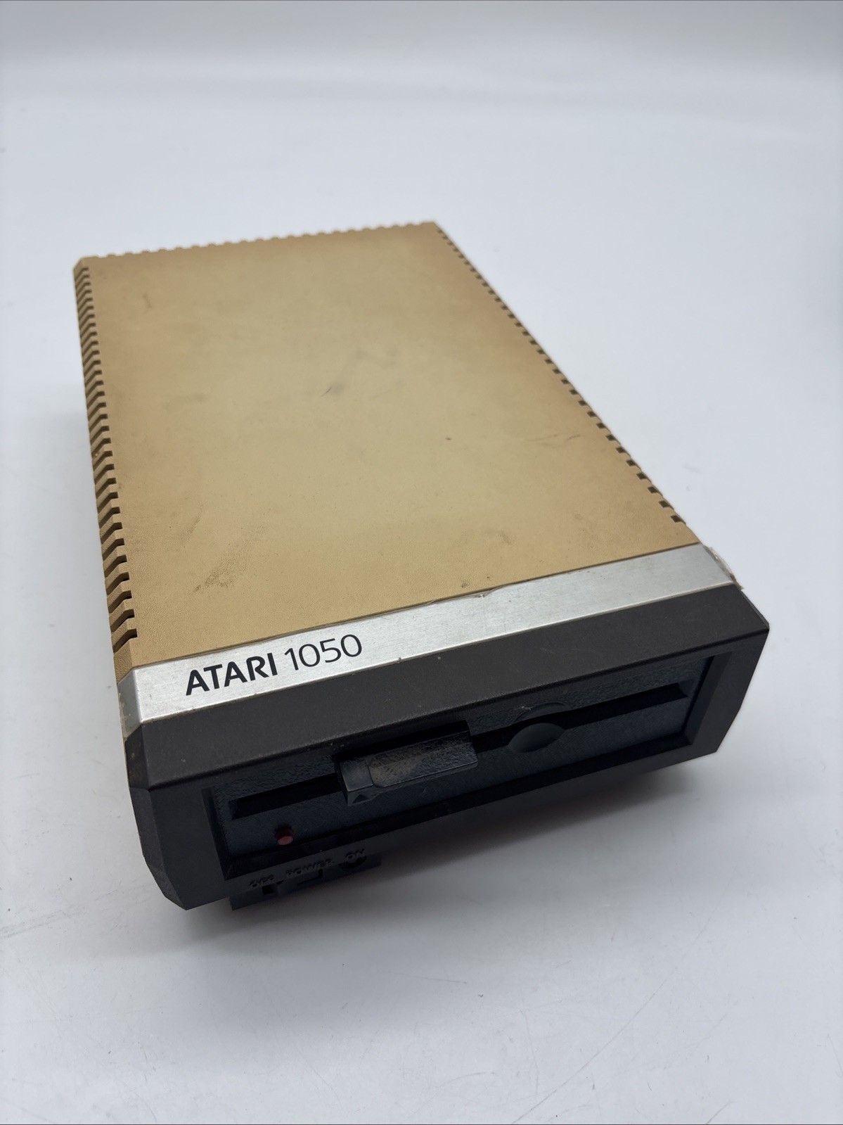 VINTAGE ATARI 1050 DISC DRIVE (NO POWER SUPPLY) - (FOR PARTS) Not Tested