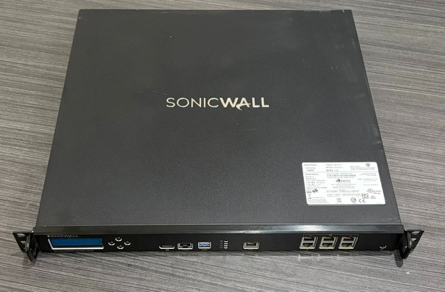SonicWall Secure Mobile Access SMA6210 Network SecurityAppliance 1RK40-0DA