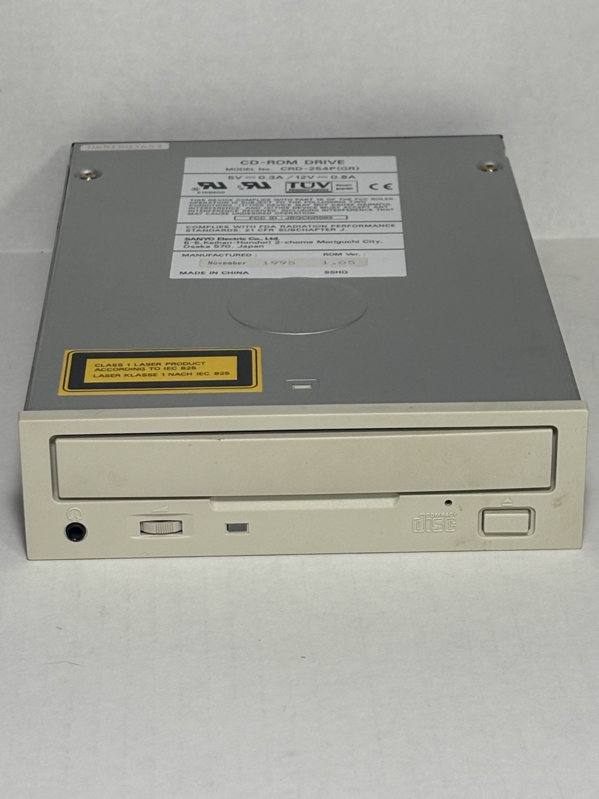 Sanyo Electric CRD-254P CD-Rom Drive - 1995