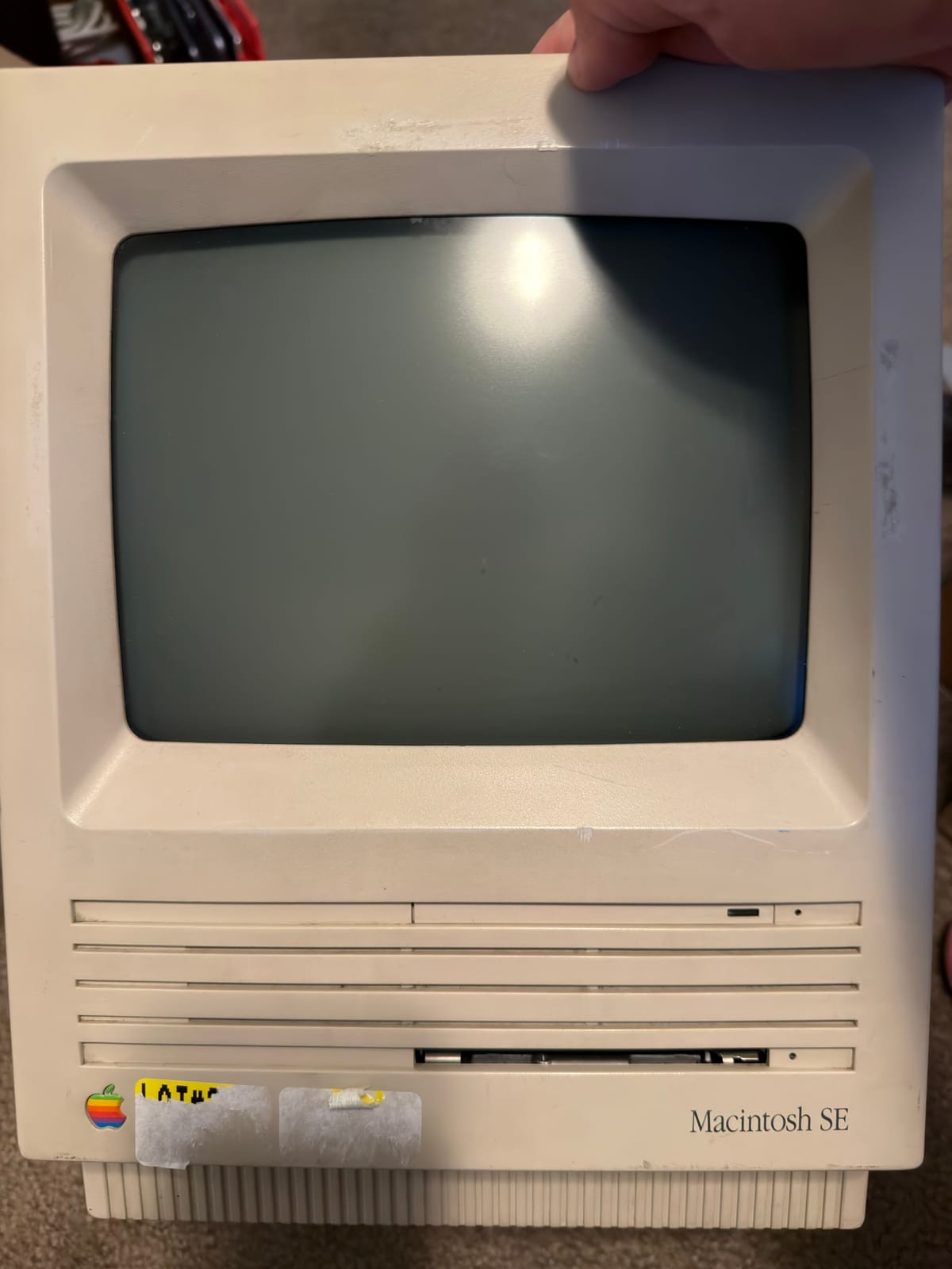 Apple Macintosh SE 1MB RAM 800K Floppy 9-inch Monochrome Vintage Computer