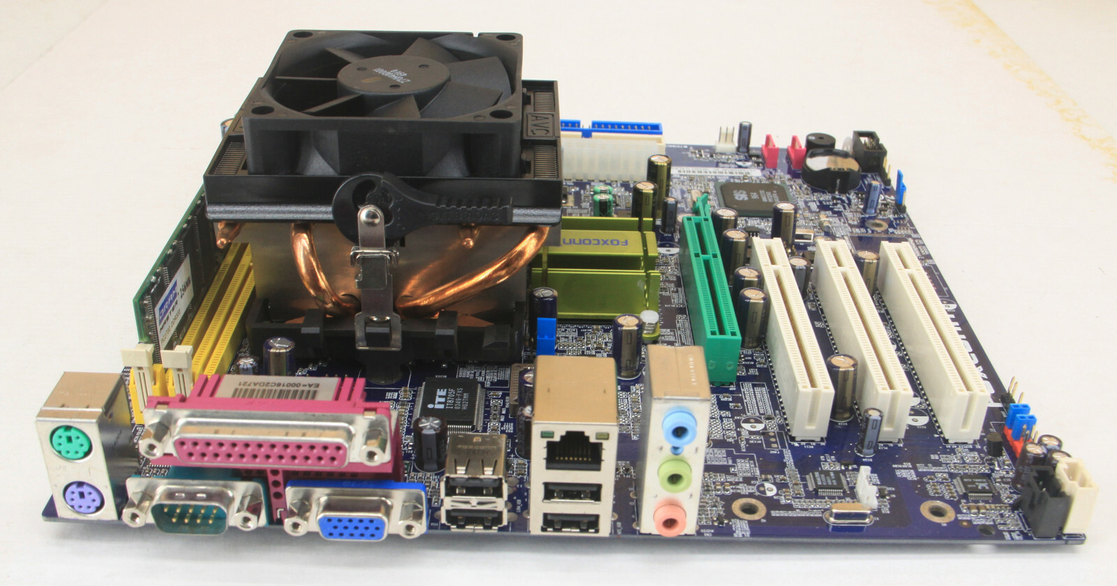 Foxconn 760M01-G-6LRS WinFast K8S760M uATX Motherboard, AMD Sempron 2600+, 256MB