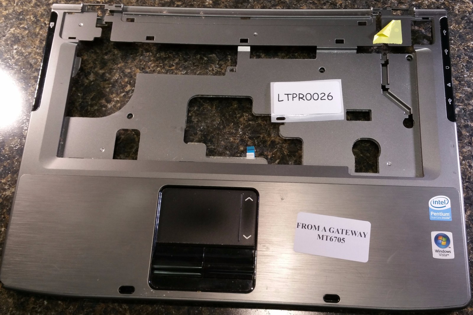 LTPR0026 - Gateway MT6705 MA7 Laptop Palmrest Touchpad Top Cover 3IMA7TATA38