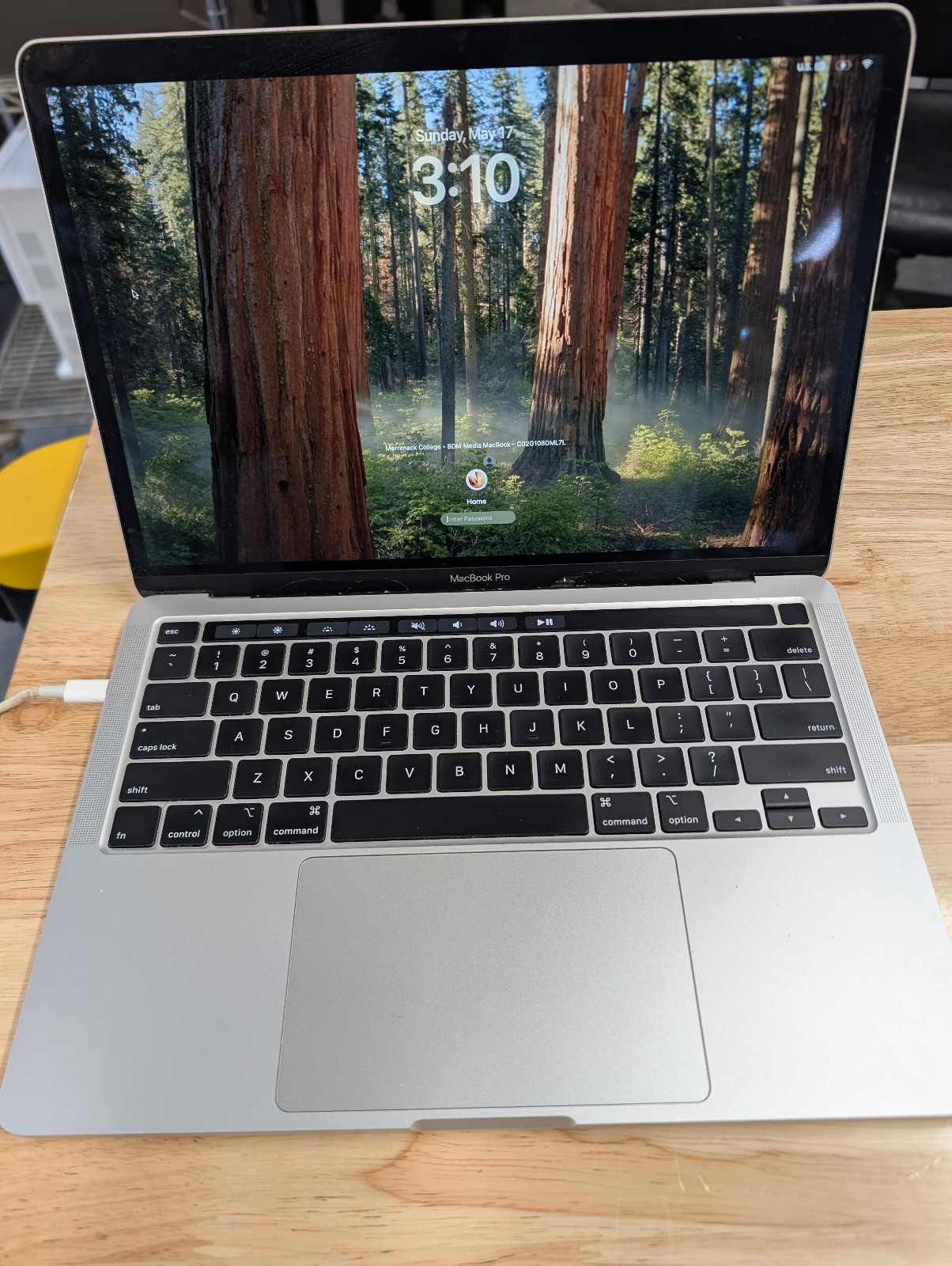 2020 13" Macbook Pro A2251 2GHz Intel i5 16GB 512GB Sequoia *READ* AS-IS