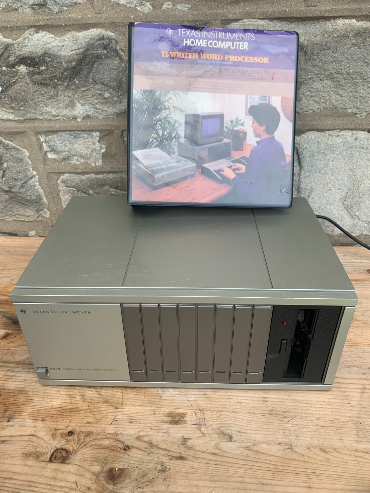 Texas Instruments 99/4 Peripheral Expansion System PHP1200 For IT.99/4A Computer