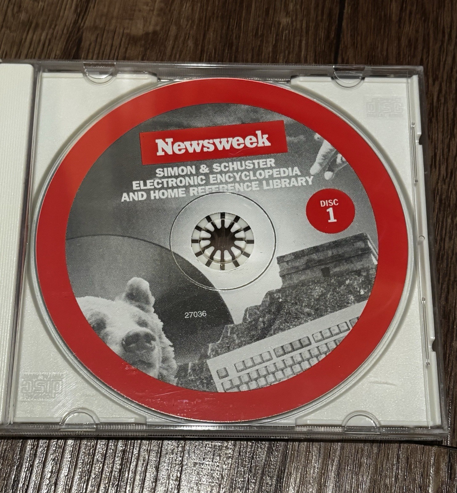Simon & Schuster Electronic Encyclopedia Reference Library CD-ROM Newsweek XP 98