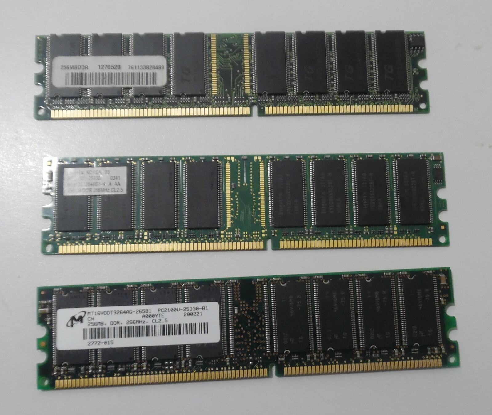 PC2100U (1 x 256MB) DDR CL2.5 266MHz MIXED BRAND lot of 3