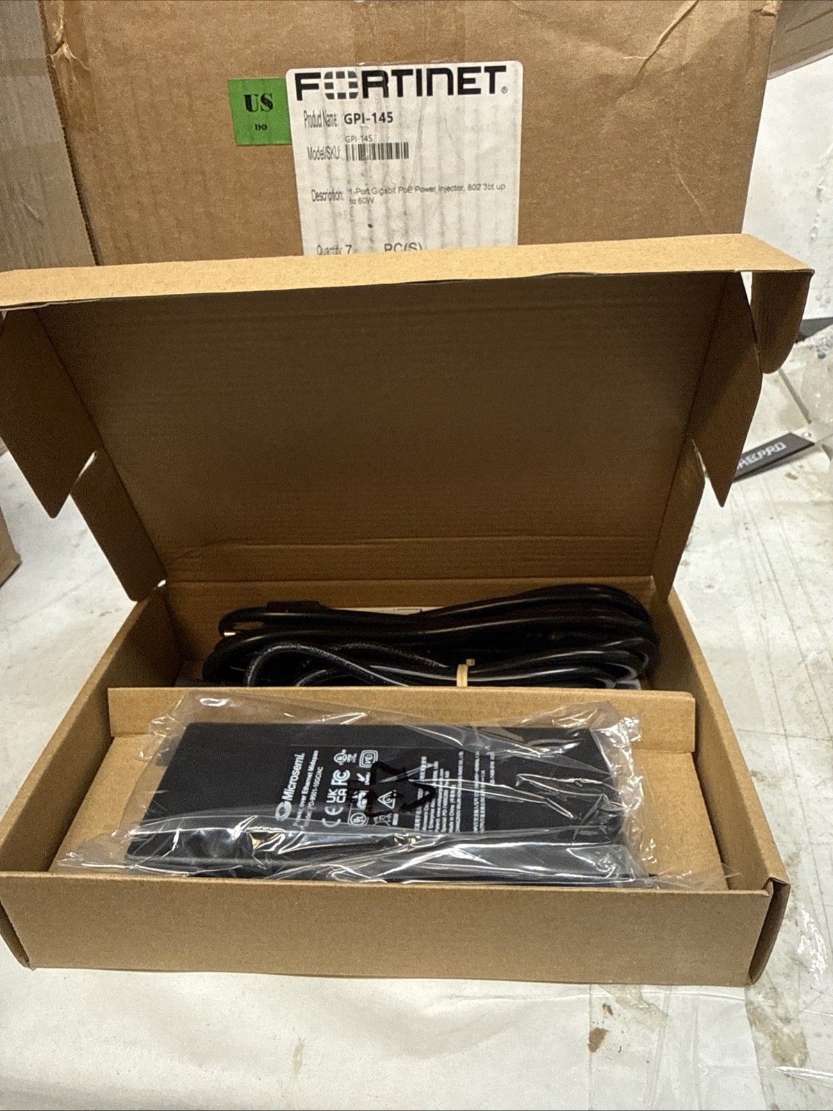 Fortinet GPI-145 Single Port Gigabit PoE Injector for FortiAP Access Point 
