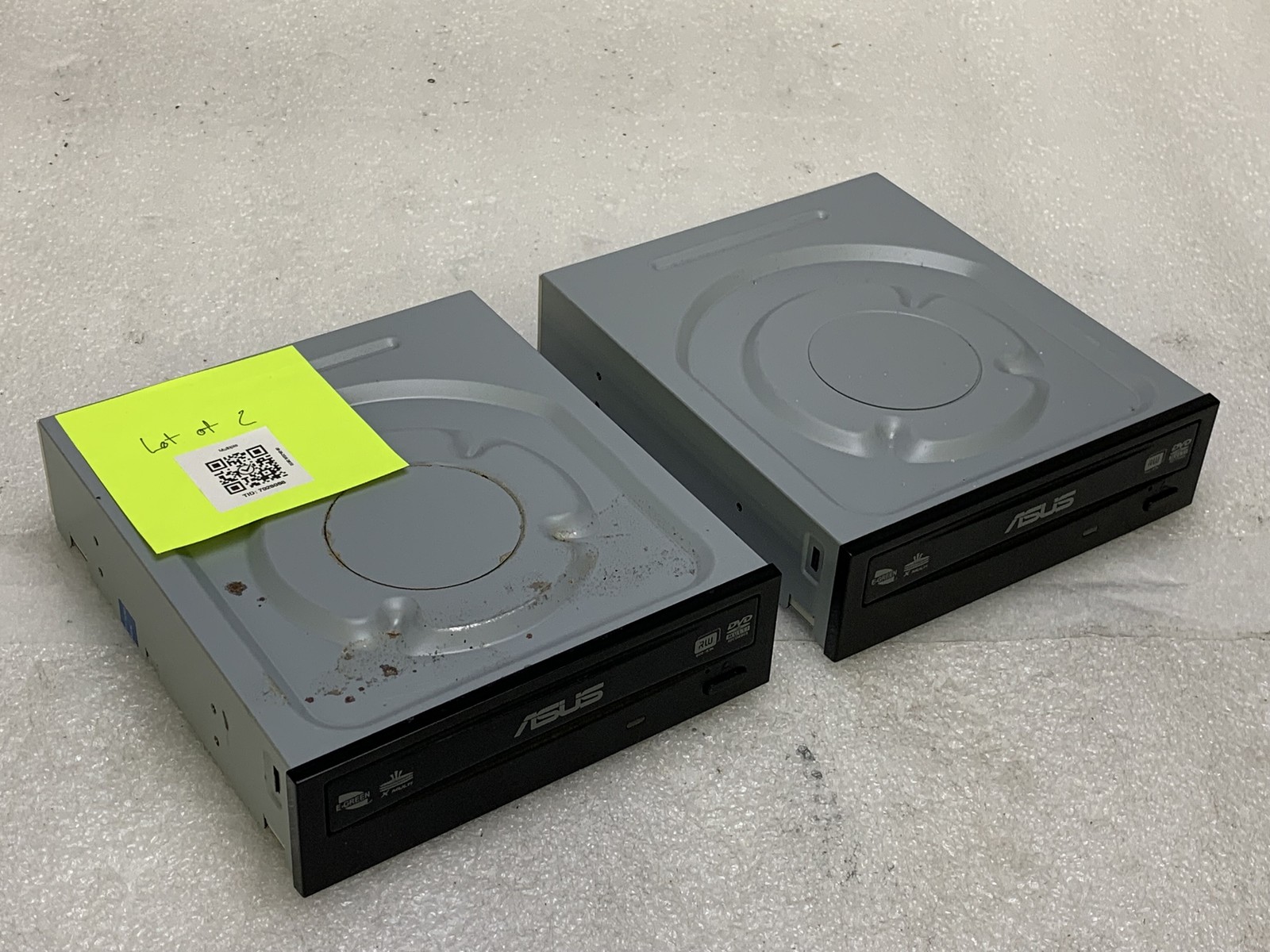 LOT OF 2 - ASUS DRW-24F1ST-29 SATA 24X DVD CD Writer Optical Burner Drive 5.25