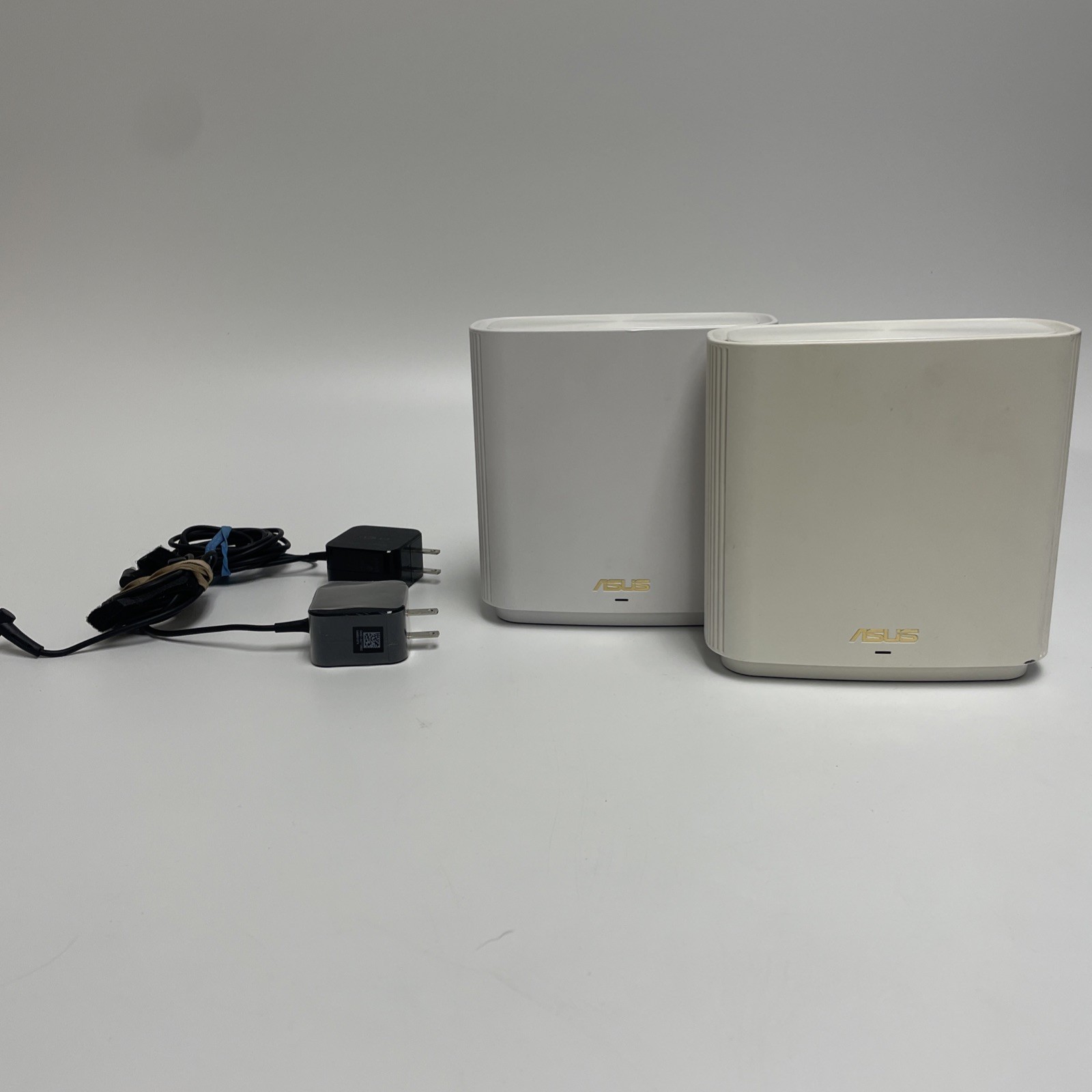 ASUS ZenWiFi XT8 Tri-Band Mesh Wi-Fi 6 System - White (Set of 2)