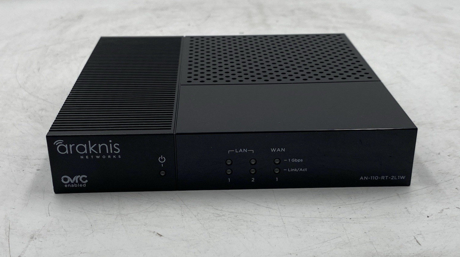 Araknis AN-110-RT-2L1W Gigabit VPN Router