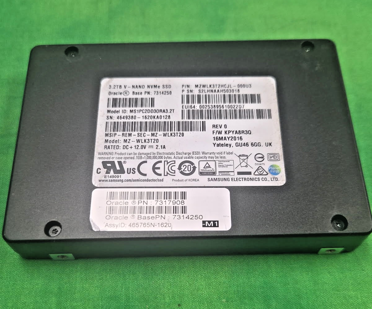 Sun Oracle 7317908 Samsung 3.2TB MZ-WLK3T20 PCIe NVMe 2.5 SSD 98% life remaining