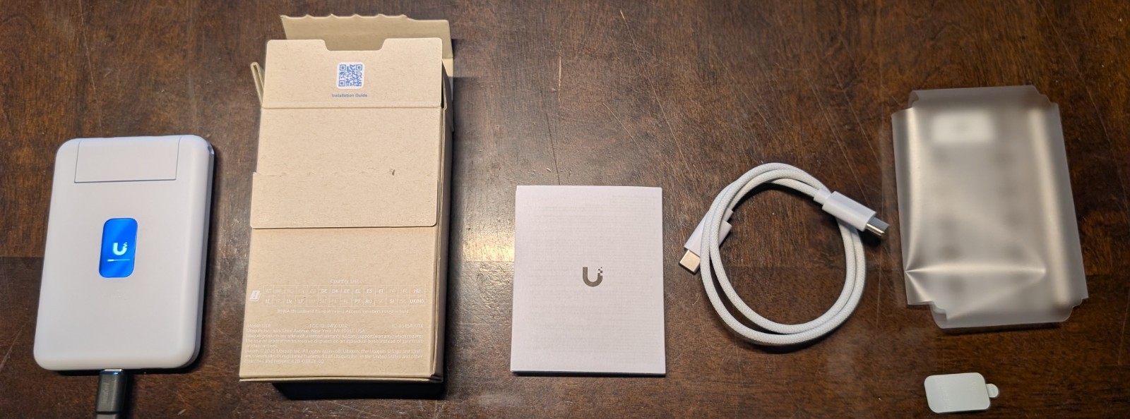 Ubiquiti UniFi Travel Router UTR. Open box. Every included in the box