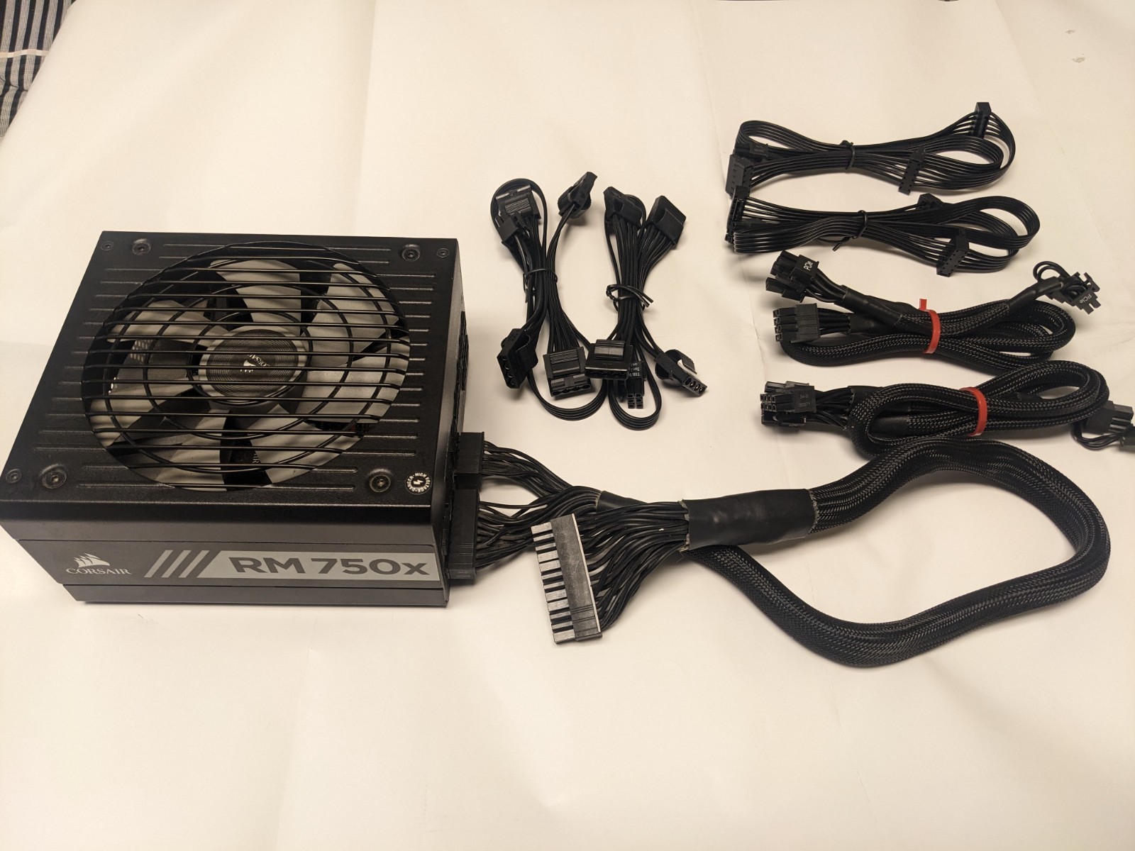 Corsair RM750x RMx Series 750W 80 PLUS Gold ATX PSU
