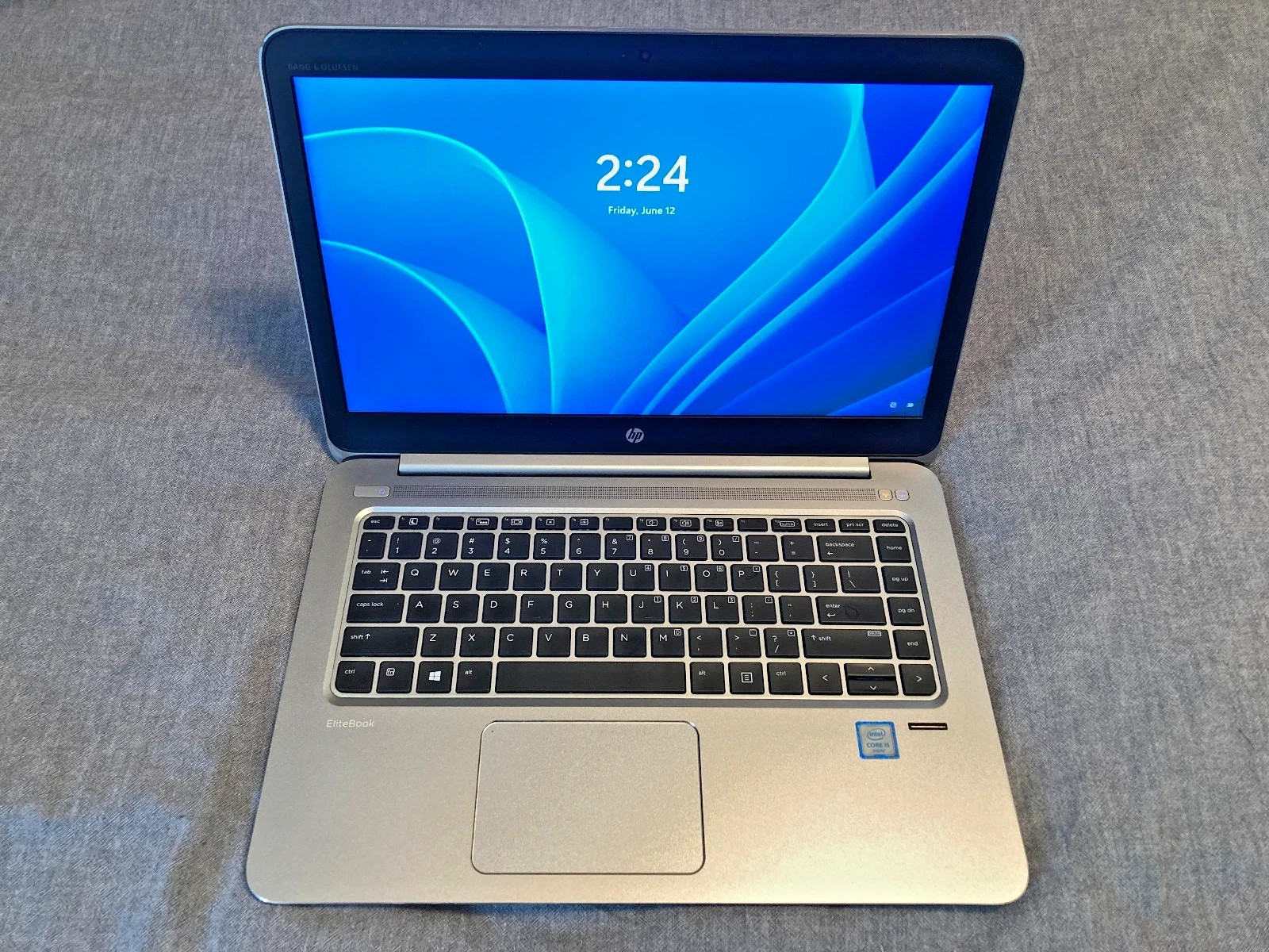 HP EliteBook Folio 1040 G3 14'' - Intel i5-6300U - 8GB RAM - NO SSD
