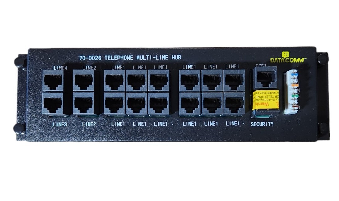 DataComm 70-0026 4x16 RJ45 Phone Module Patch Panel 18 Ports- 17 x RJ-45 NEW