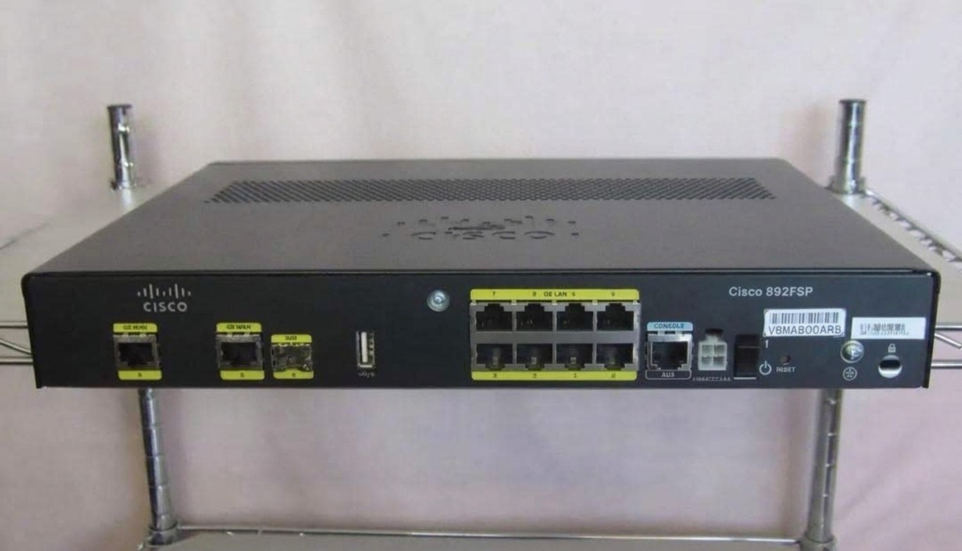 Cisco C892FSP-K92 Port Wired Router #0001