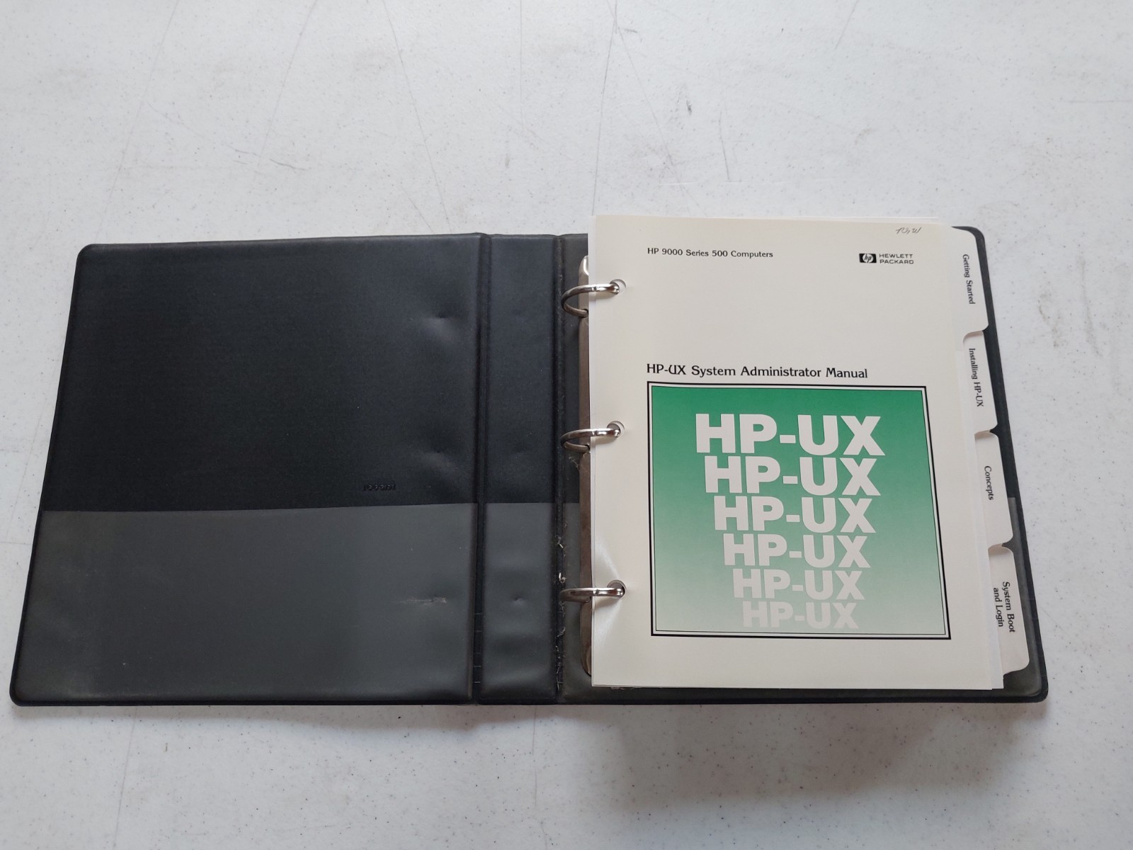 Original HP-UX System Administrator Manual for 9000 series 500 computers HP UX