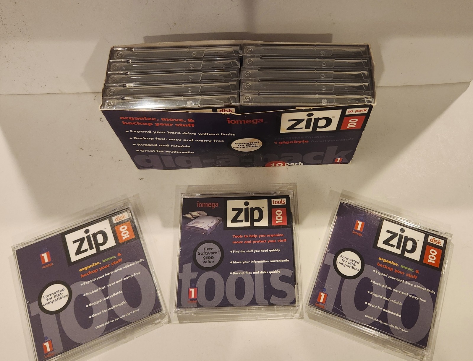 13 NEW iomega 100mb ZIP Discs - IBM Formatted