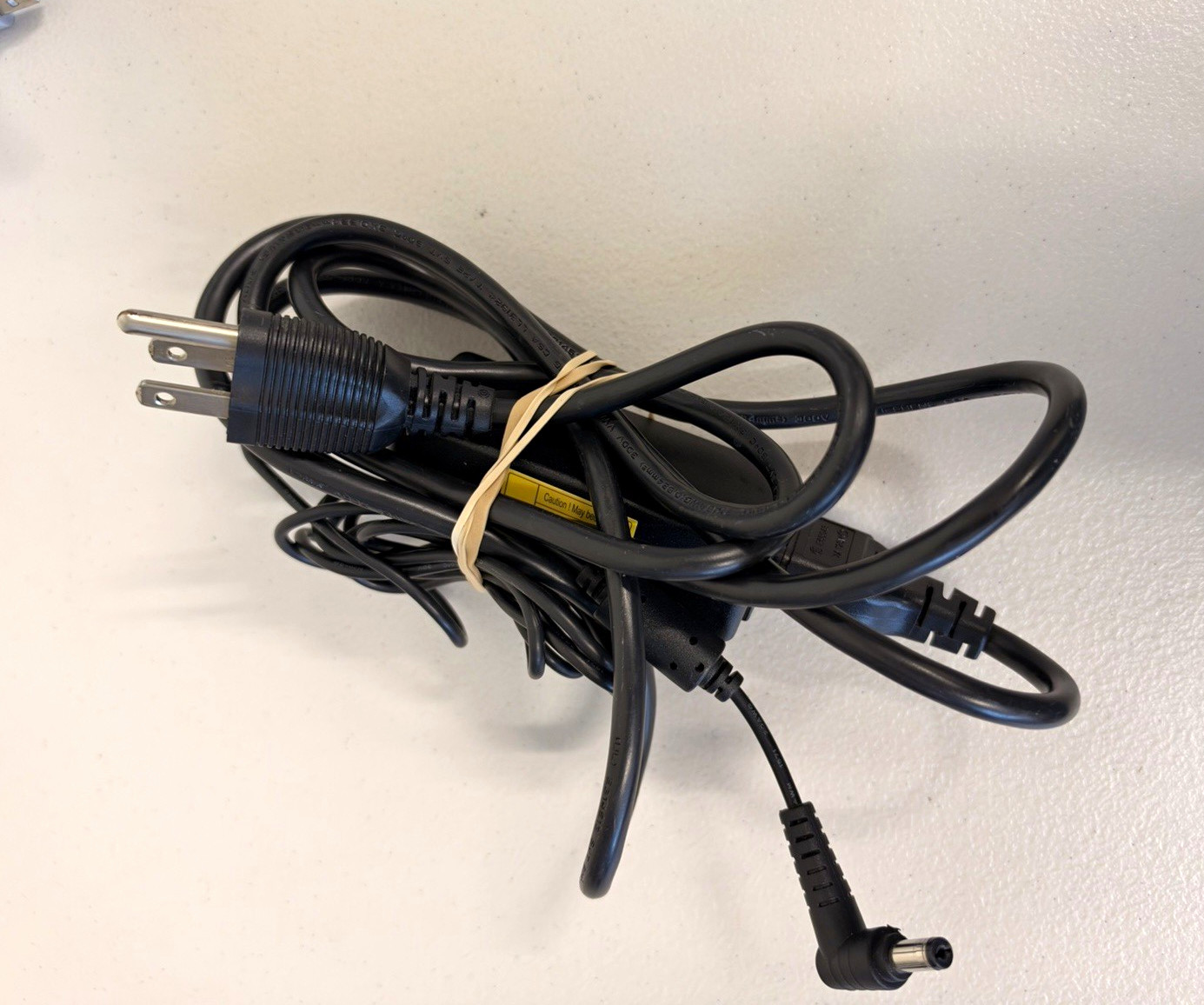Genuine Delta Electronics ADP-40PH BB AC Power Adapter 19V 2.1A w/ Cord