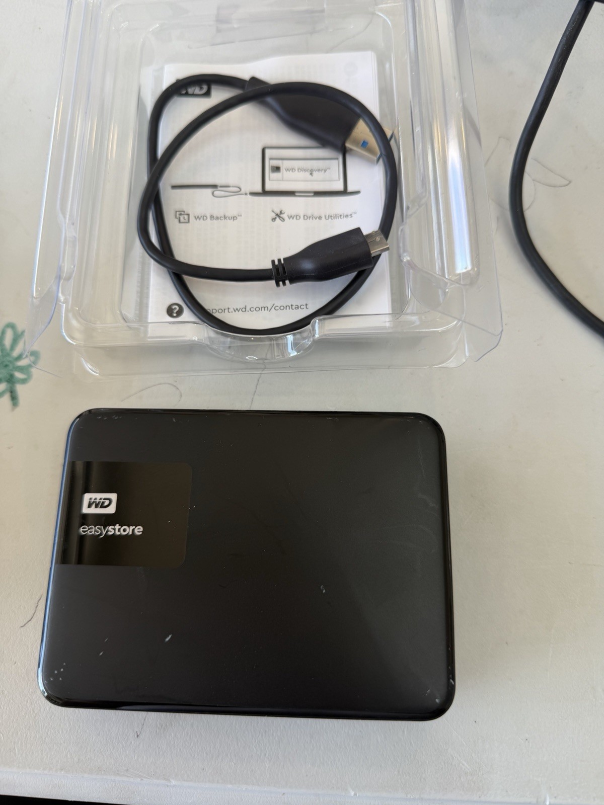 Western Digital WD Portable Easystore 4TB SATA III 6Gbps HDD WDBKUZ0040BBK-EB