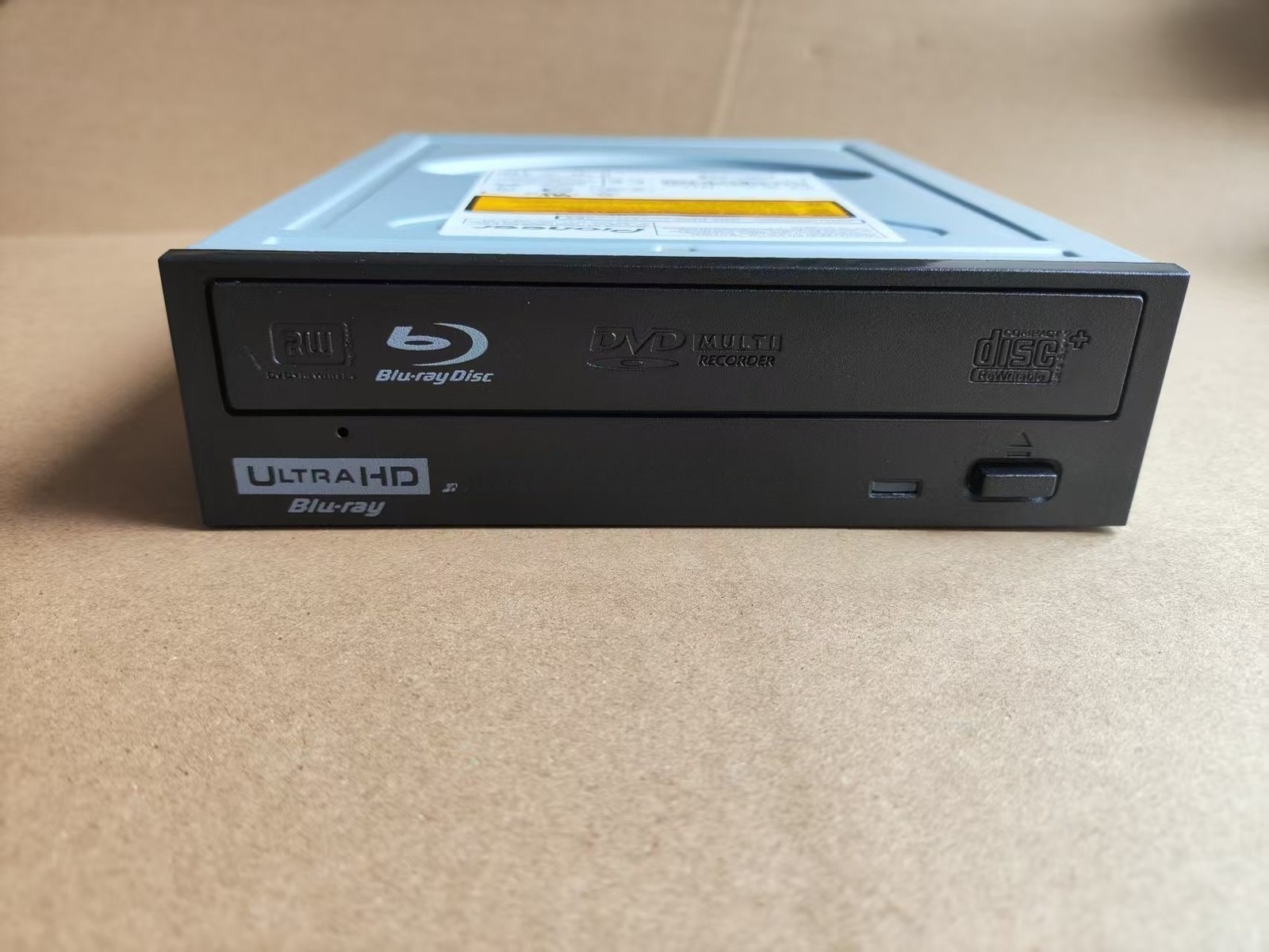 Built-in compatible Pioneer Blu-ray Player and Recorder BDR-S12JX/212UHB