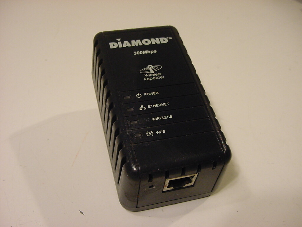 DIAMOND WIRELESS REPEATER 300Mbps WR300N