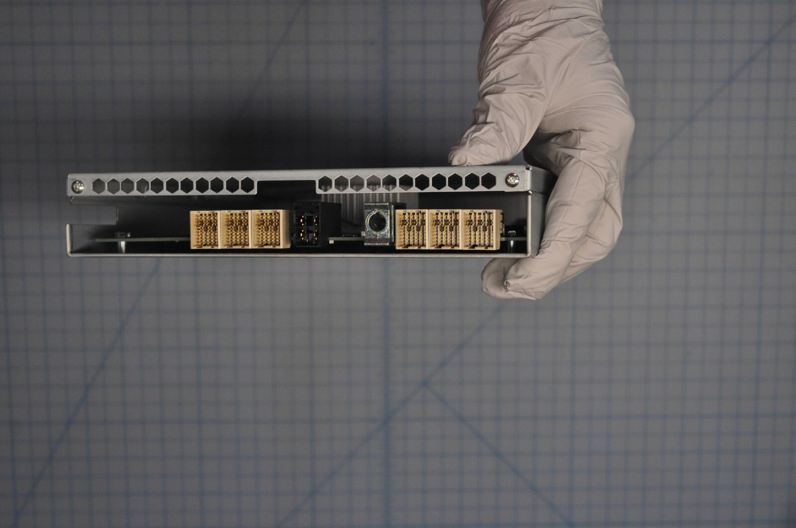 IBM Storwize V7000 10Gbps Storage Controller 0951735-11 00AR041