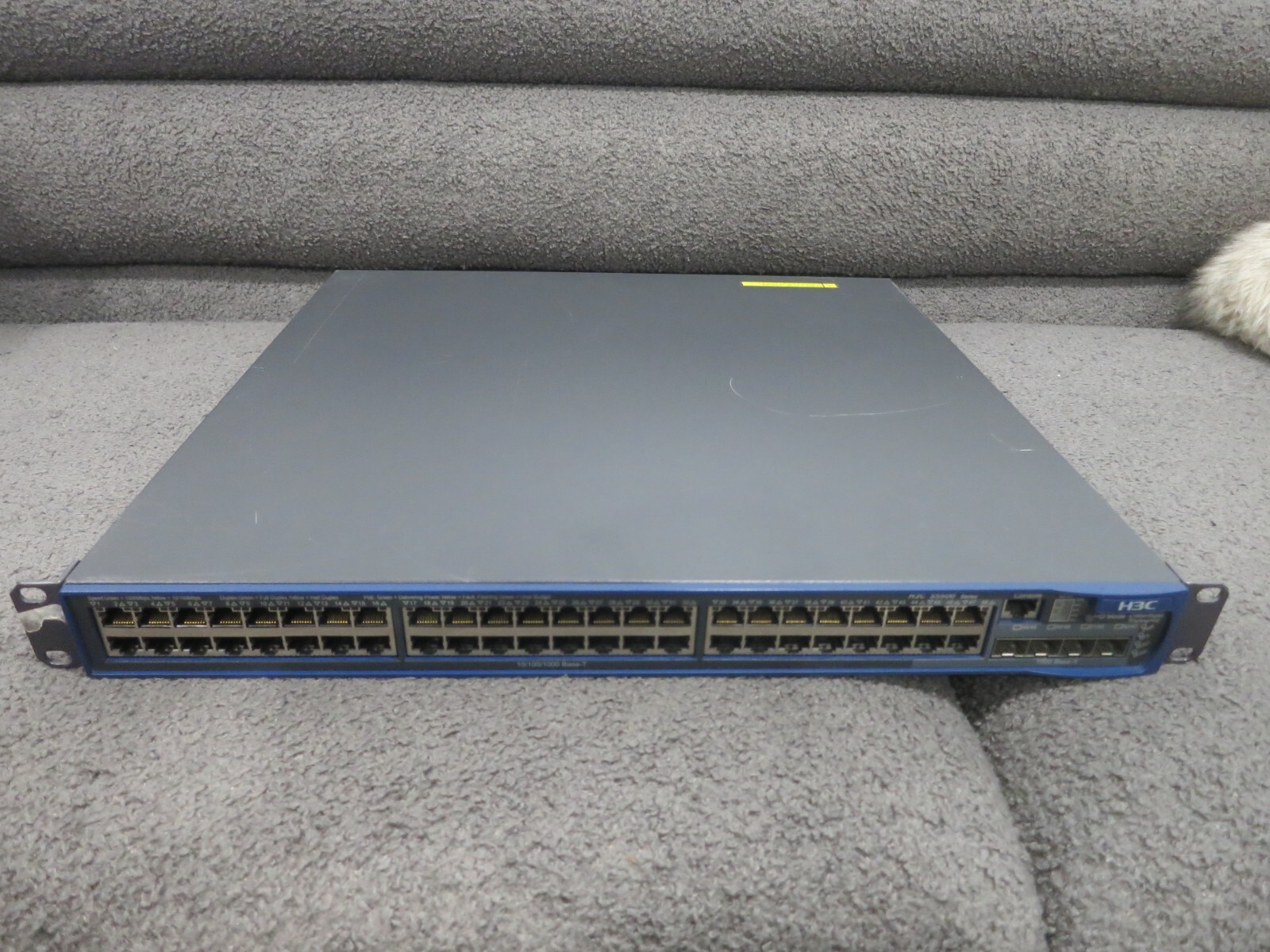 HP 5500-48G-POE+-4SFP HI SWITCH  w/ 2x SLT AND 716Watt PSU