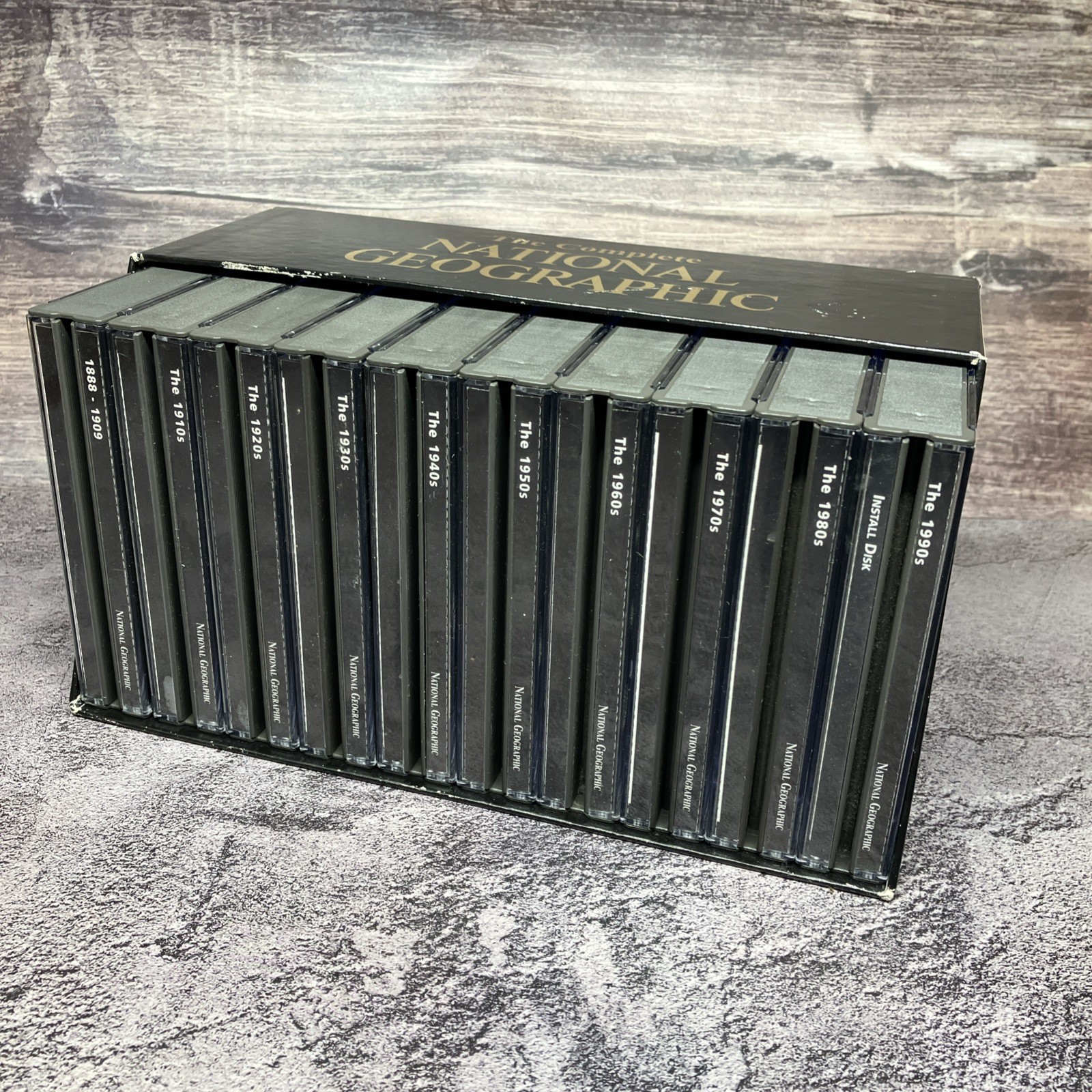 THE COMPLETE NATIONAL GEOGRAPHIC 111 Years of Nat Geo on CD-ROM 1888-1900s 